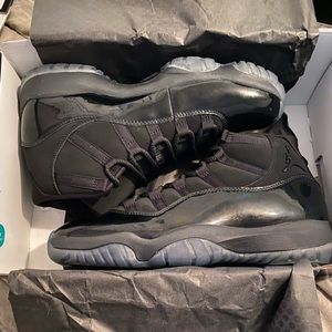 Jordan 11 Cap and Gown